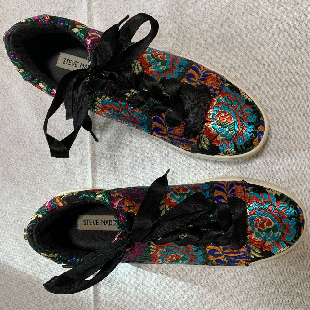 Steve Madden Brody Floral Brocade size 9